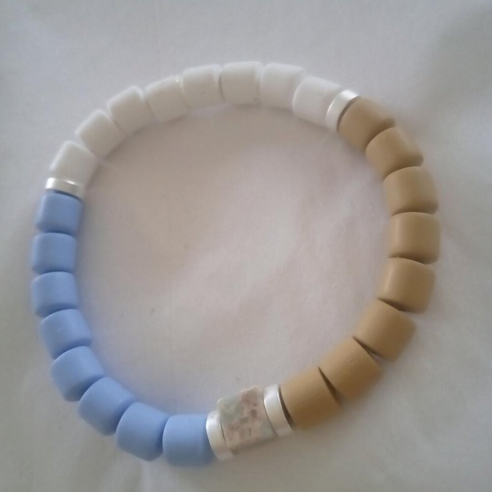 Bracelet...stretch bracelet with mini cube center bead...7" inches